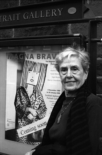 American photographer Inge MORATH, 1999. © Martine Franck/Magnum Photos.